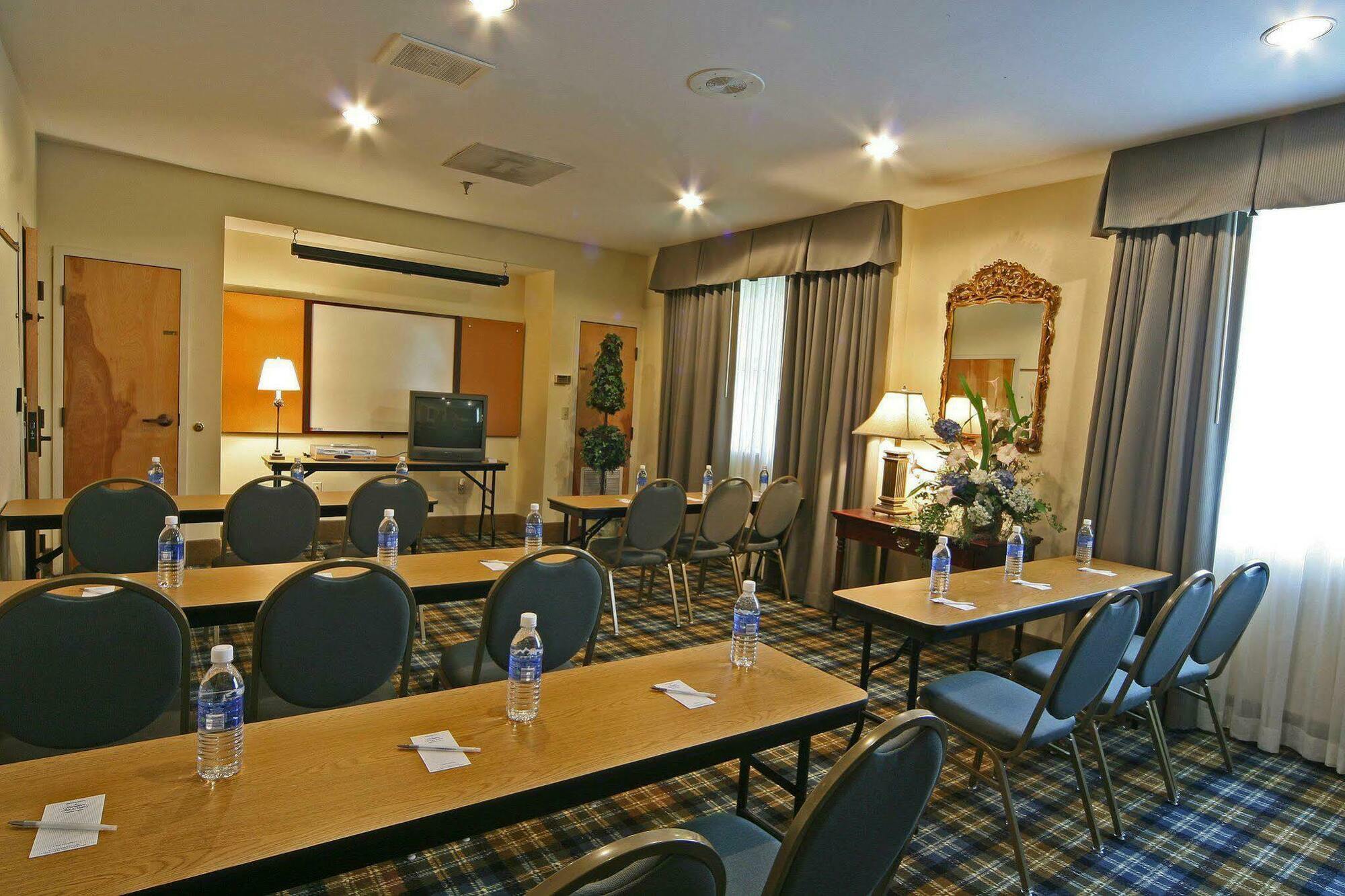 Hampton Inn & Suites Pigeon Forge On The Parkway Exterior foto